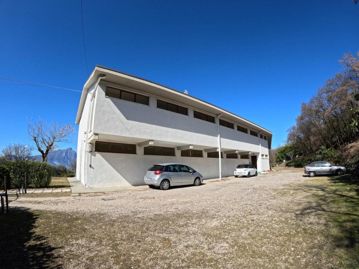 Ferienwohnung Garda Panoramic House Albisano Exterior foto
